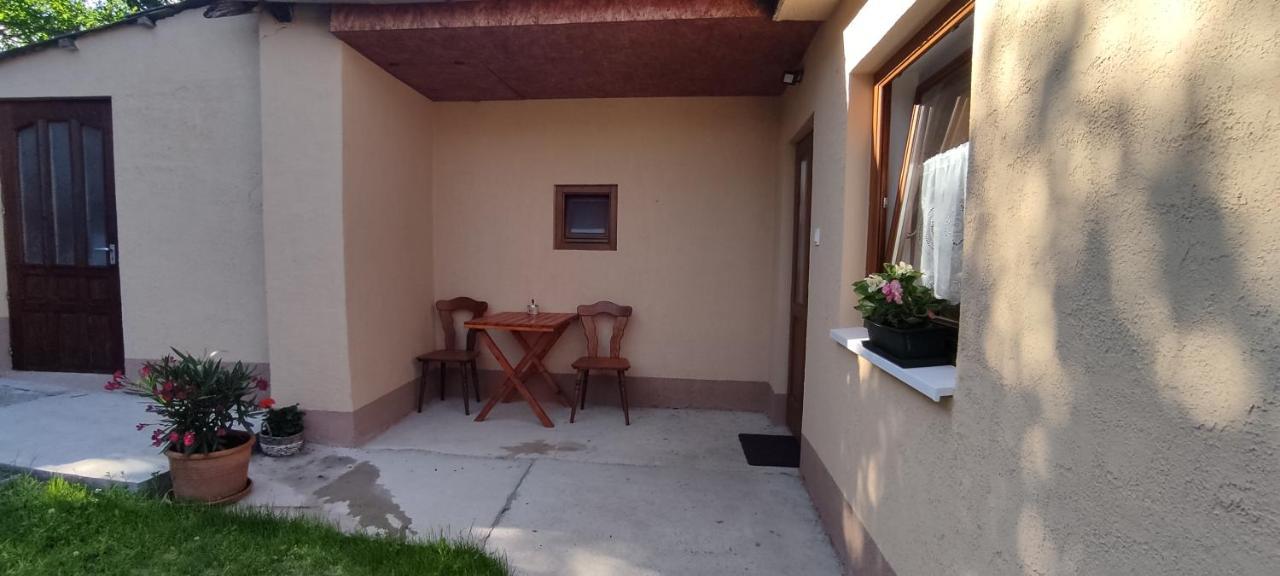 Andrea Vendeghaz Vila Egerszolat Exterior foto