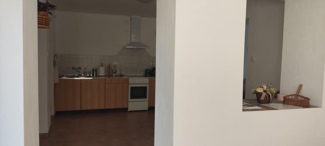 Andrea Vendeghaz Vila Egerszolat Exterior foto
